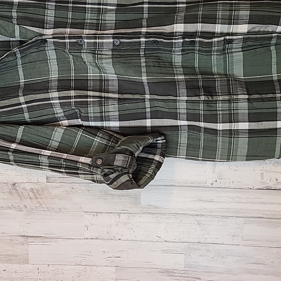 Croft and barrow plaid shirt large - Picture 2 of 7